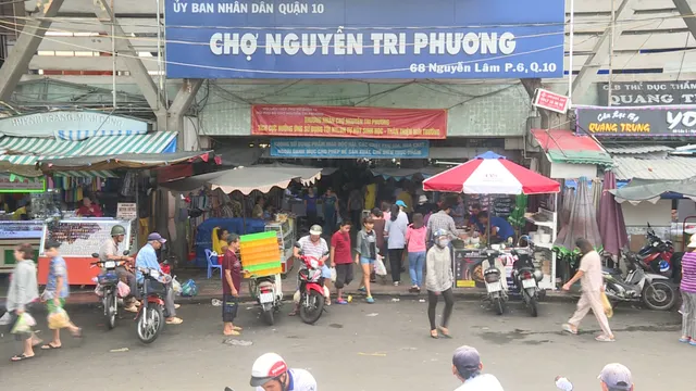 Giải quyết khó khăn cho tiểu thương tại chợ Nguyễn Tri Phương