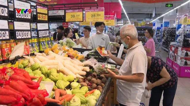 TP. Hồ Chí Minh: Người tiêu dùng với cơ hội mua hàng đồng giá